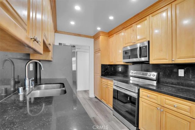 5412 Lindley Avenue 110, Encino, CA 91316