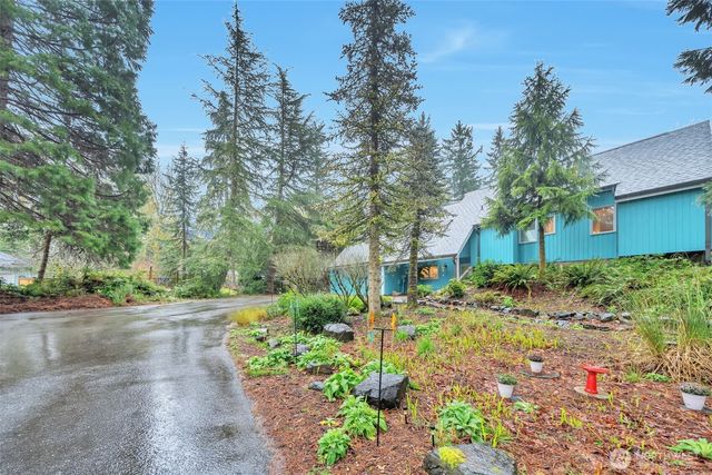 4015 Boardman Court NW, Olympia, WA 98502