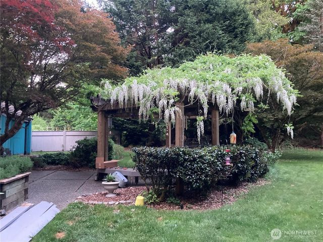 4015 Boardman Court NW, Olympia, WA 98502