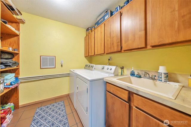 4015 Boardman Court NW, Olympia, WA 98502