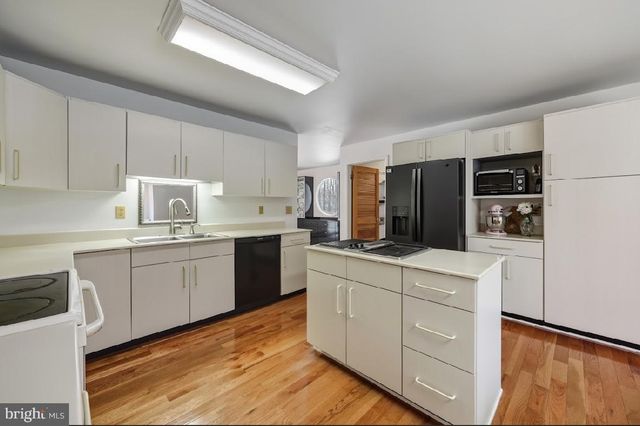 1159 MOSS MILL RD, Hammonton, NJ 08037