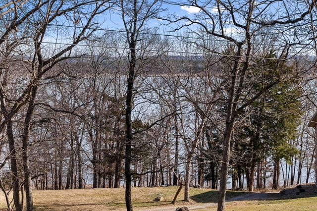 127 Trails End Street, Branson West, MO 65737