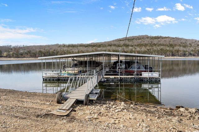 127 Trails End Street, Branson West, MO 65737