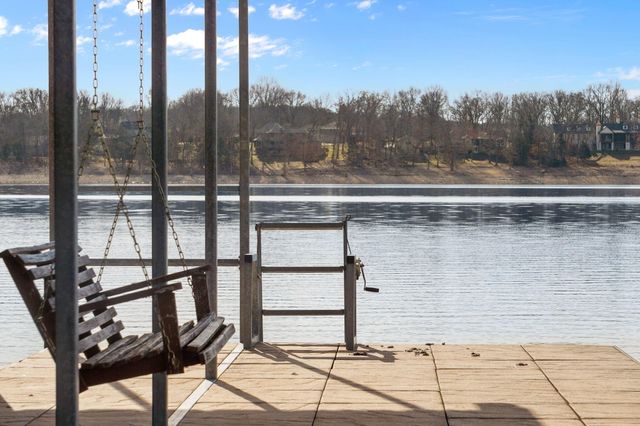 127 Trails End Street, Branson West, MO 65737