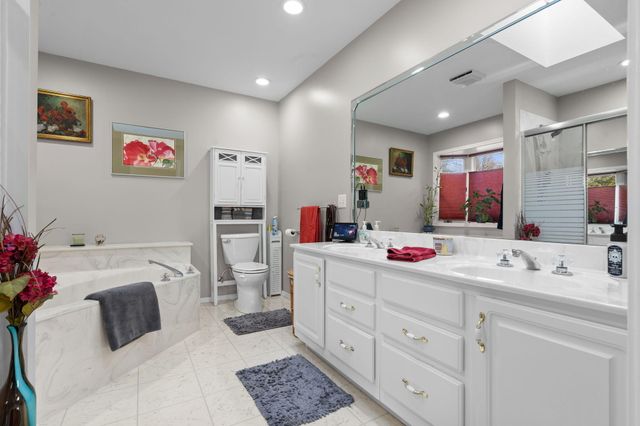 127 Trails End Street, Branson West, MO 65737