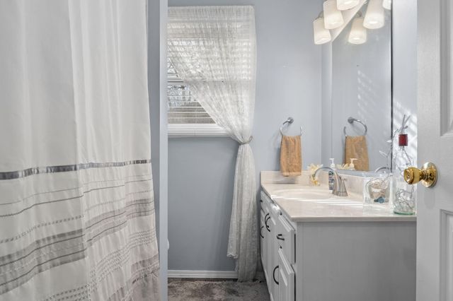 127 Trails End Street, Branson West, MO 65737