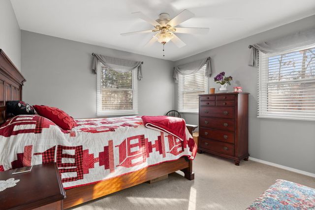 127 Trails End Street, Branson West, MO 65737