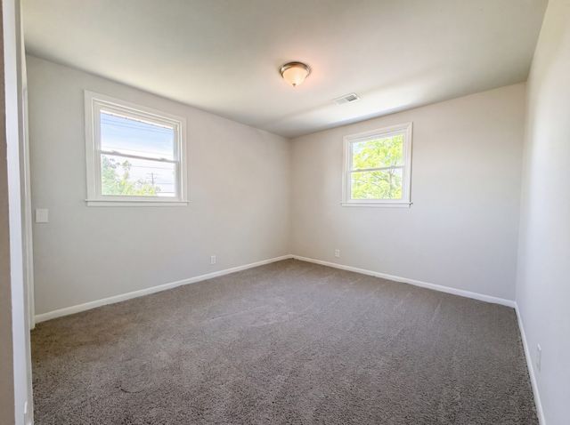 105 Ivy Dr, Hendersonville, TN 37075
