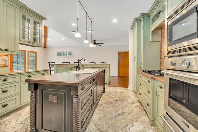 210 Settlers Road, St Simons Island, GA 31522