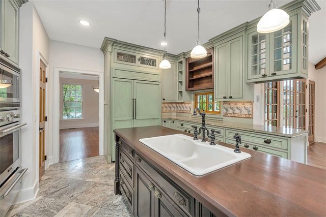 210 Settlers Road, St Simons Island, GA 31522