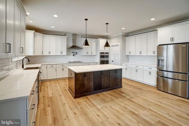 211 ESTES LN, Mineral, VA 23117