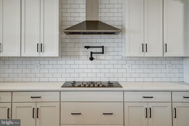 211 ESTES LN, Mineral, VA 23117