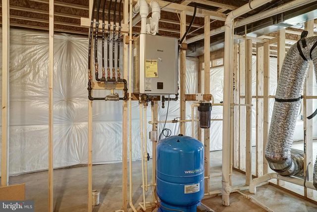 211 ESTES LN, Mineral, VA 23117