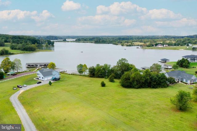 211 ESTES LN, Mineral, VA 23117