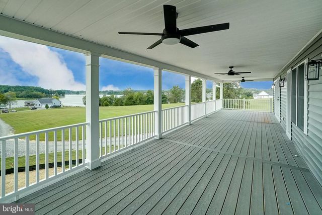 211 ESTES LN, Mineral, VA 23117