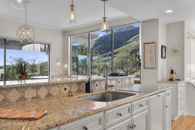 41 Guadalupe Lane, Tubac, AZ 85646