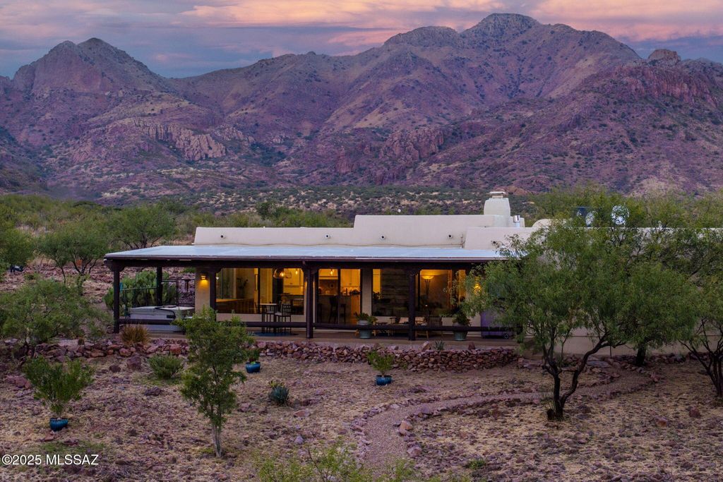 41 Guadalupe Lane, Tubac, AZ 85646