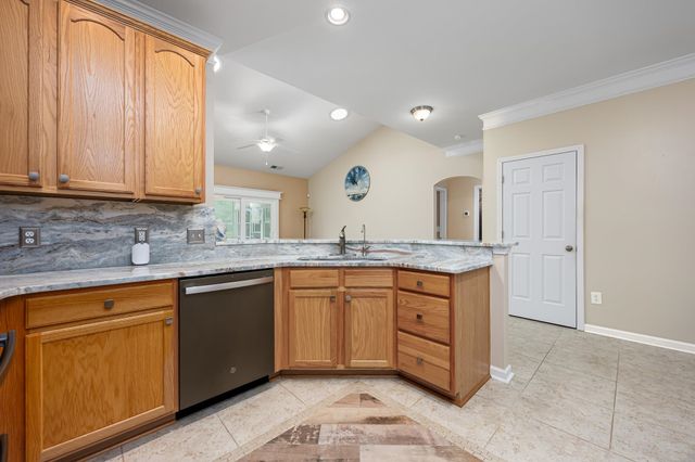 112 Barons Bluff Dr., Conway, SC 29526