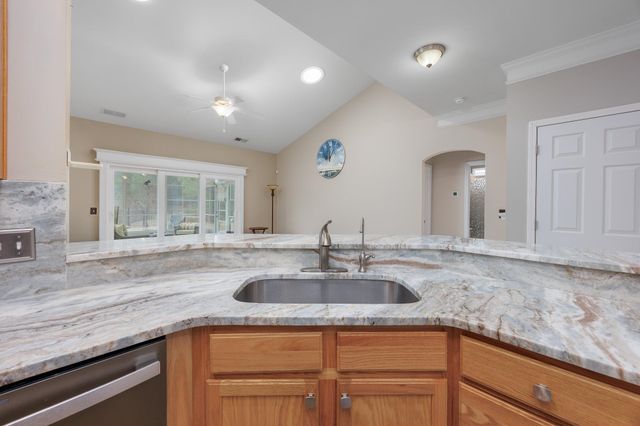 112 Barons Bluff Dr., Conway, SC 29526