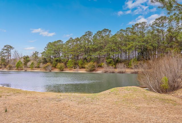 112 Barons Bluff Dr., Conway, SC 29526