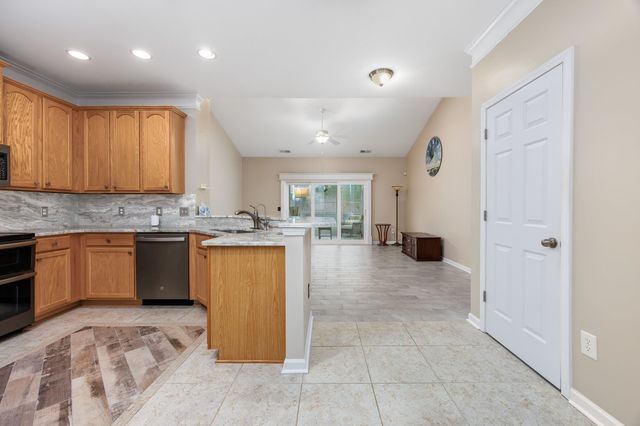 112 Barons Bluff Dr., Conway, SC 29526