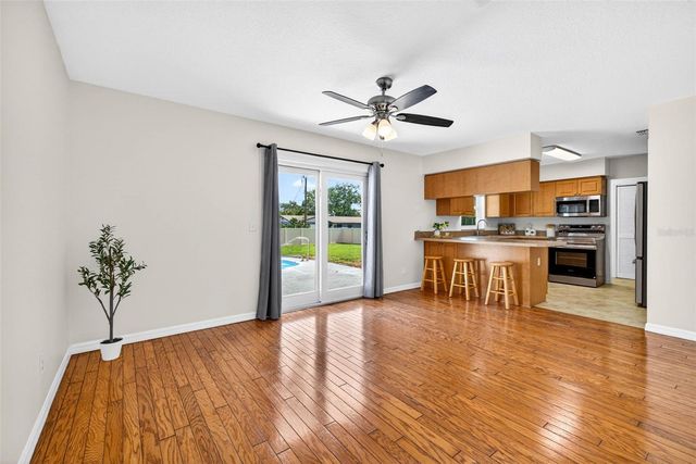 37121 MERIDIAN AVENUE, Dade City, FL 33525