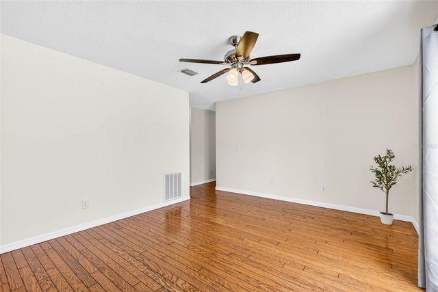 37121 MERIDIAN AVENUE, Dade City, FL 33525