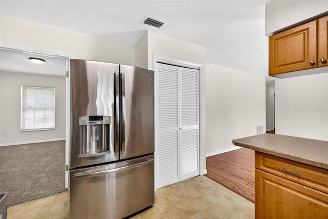 37121 MERIDIAN AVENUE, Dade City, FL 33525