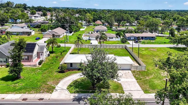 37121 MERIDIAN AVENUE, Dade City, FL 33525