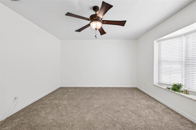 37121 MERIDIAN AVENUE, Dade City, FL 33525