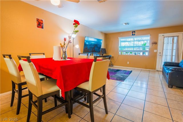 2124 Willowbury Drive B, Las Vegas, NV 89108
