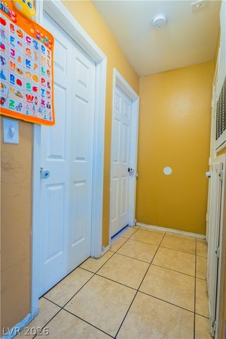 2124 Willowbury Drive B, Las Vegas, NV 89108