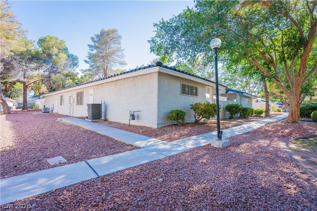 2124 Willowbury Drive B, Las Vegas, NV 89108