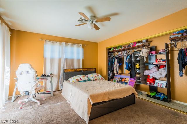 2124 Willowbury Drive B, Las Vegas, NV 89108