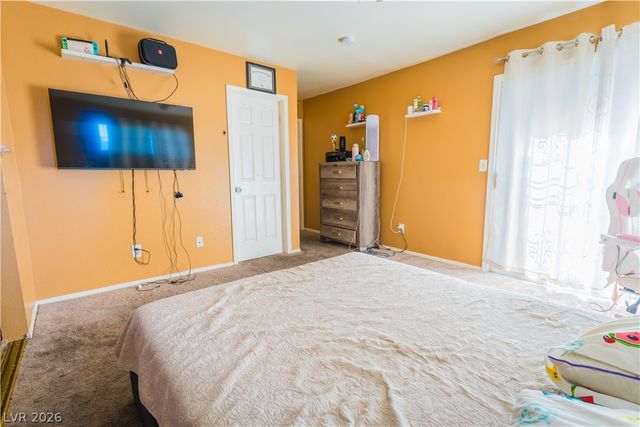 2124 Willowbury Drive B, Las Vegas, NV 89108