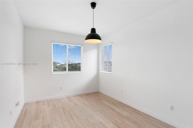 1921 SE 8th Pl, Homestead, FL 33034