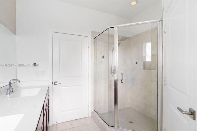 1921 SE 8th Pl, Homestead, FL 33034