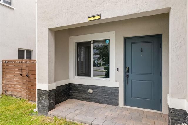 1921 SE 8th Pl, Homestead, FL 33034