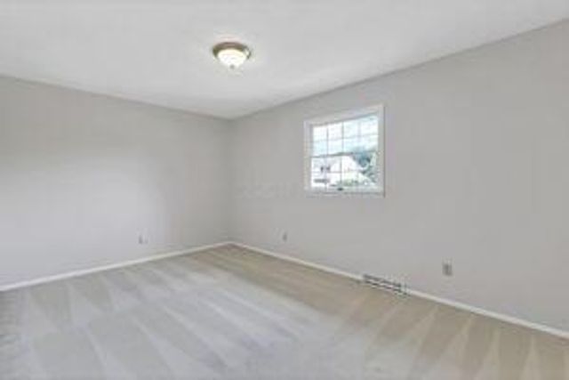 1755 Stonewall Drive, Newark, OH 43055