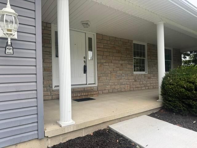 1755 Stonewall Drive, Newark, OH 43055