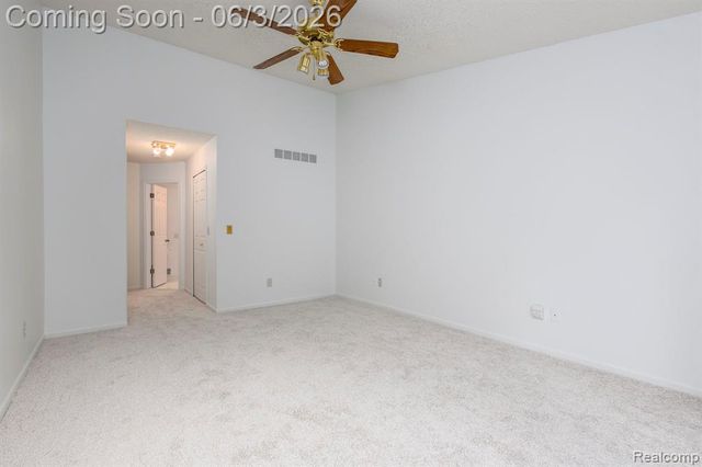 22010 River Ridge Trail, Farmington Hills, MI 48335