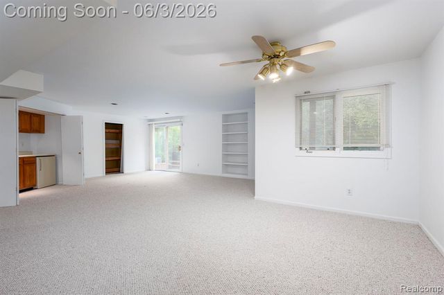 22010 River Ridge Trail, Farmington Hills, MI 48335