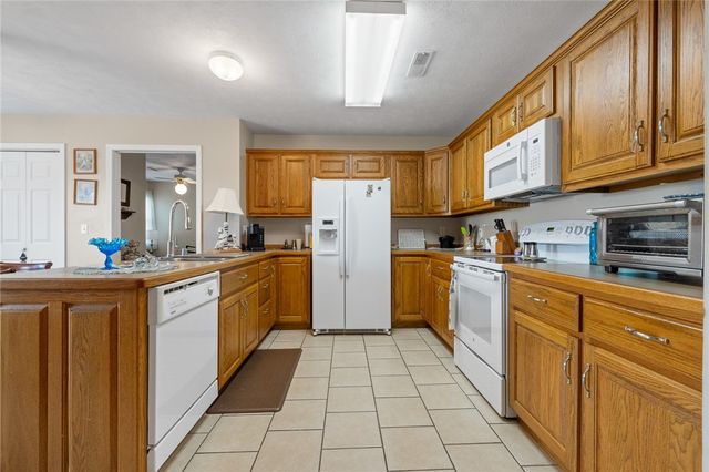 1724 E 43 Highway 8, Harrison, AR 72601