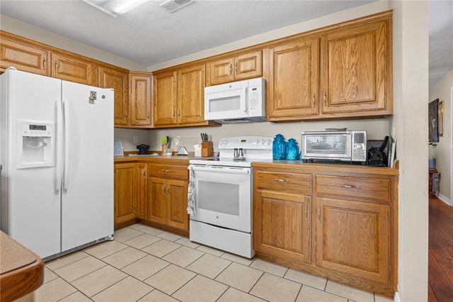 1724 E 43 Highway 8, Harrison, AR 72601