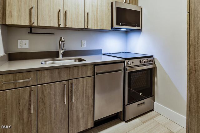 979 St Marys Street A, Raleigh, NC 27605