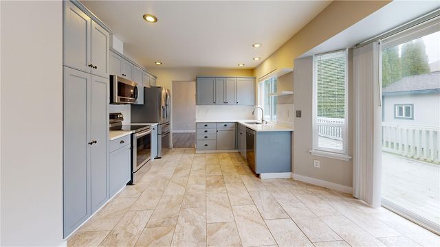 4124 Kapalea Way SE, Lacey, WA 98503