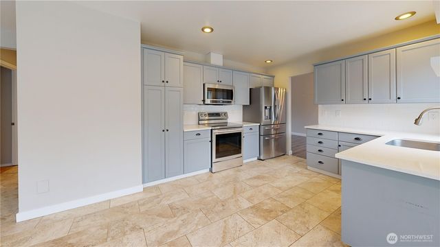 4124 Kapalea Way SE, Lacey, WA 98503