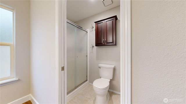 4124 Kapalea Way SE, Lacey, WA 98503