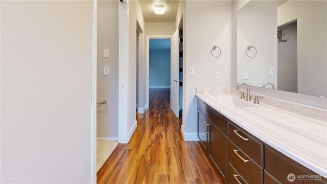 4124 Kapalea Way SE, Lacey, WA 98503