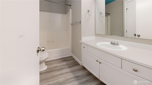 4124 Kapalea Way SE, Lacey, WA 98503